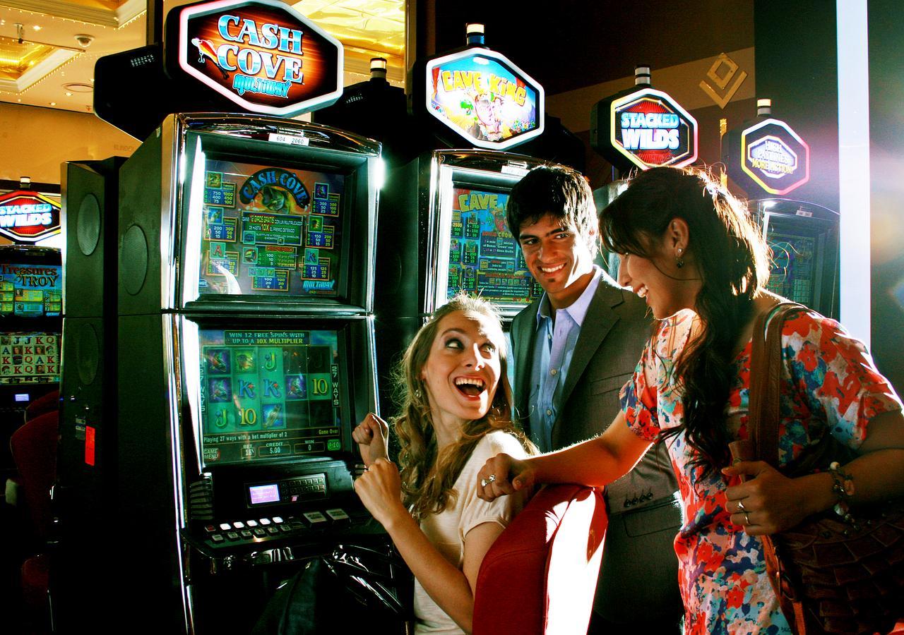 Hotel Y Casino Del Rio - General Roca Zewnętrze zdjęcie