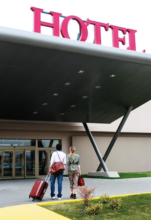 Hotel Y Casino Del Rio - General Roca Zewnętrze zdjęcie